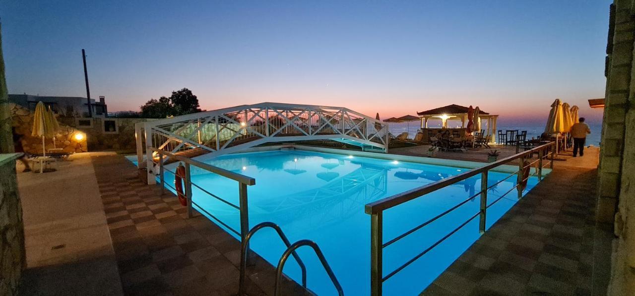 Ekavi Hotel Sfáka Zewnętrze zdjęcie